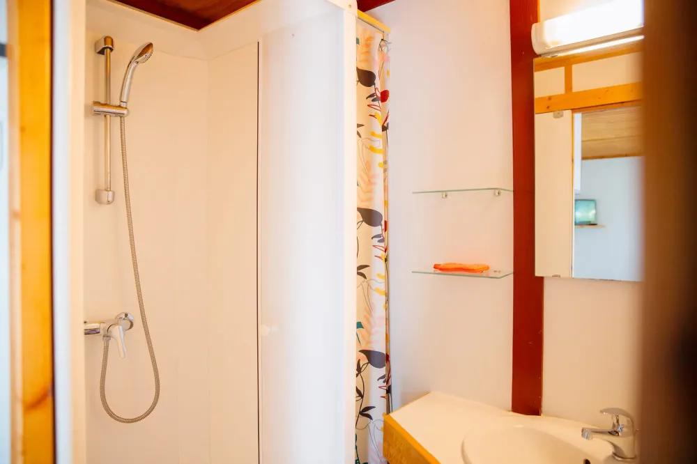 chalet rêve-azur salle d'eau
